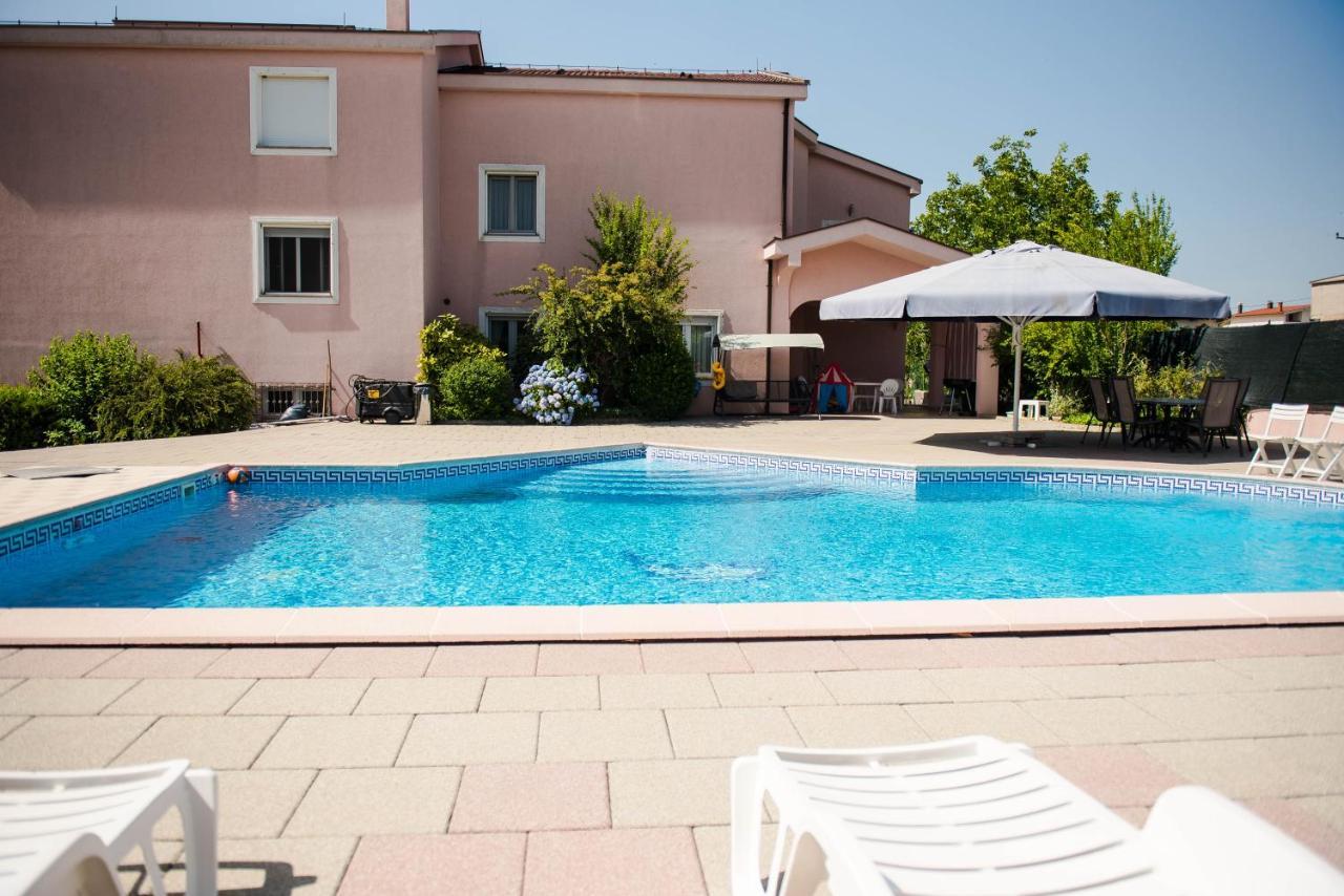 Villa Miriam Family Apartment Međugorje エクステリア 写真